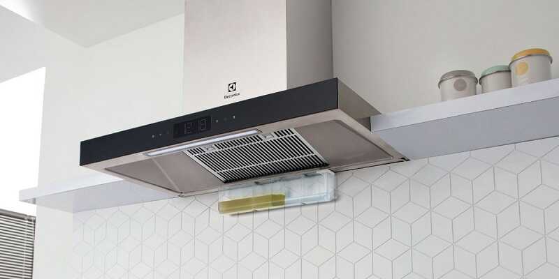 sửa máy hút mùi electrolux